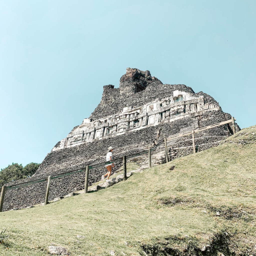 xunatunich maya site Belize